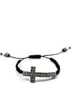 Geflochtenes Armband "Kreuz" – Detailansicht
